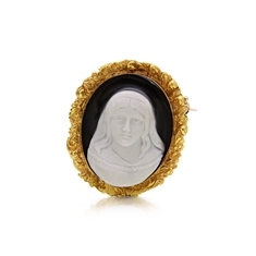 Stone Cameo & Gold Brooch