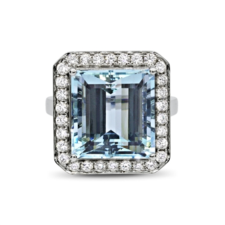 An Octagon Aqua & Brilliant Cut Diamond Grain Set Cluster Ring