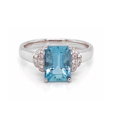Octagon Aquamarine With Tiered Banded Shoulders