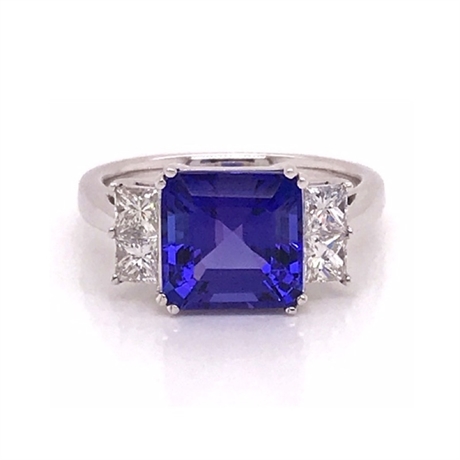 Octagon Tanzanite With Princess Cut Diamond Shoulders